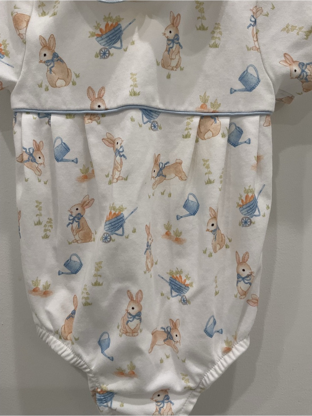 🔴Baby Club Chic White Bubble Onesie Bunny Print🔴Velveteen Rabbit🔴 - Picture 2 of 5